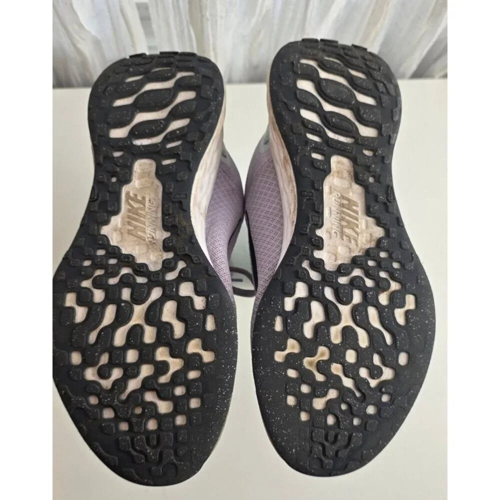 Nike Revolution Violet Frost Sneaker size 6 - Picture 8 of 10